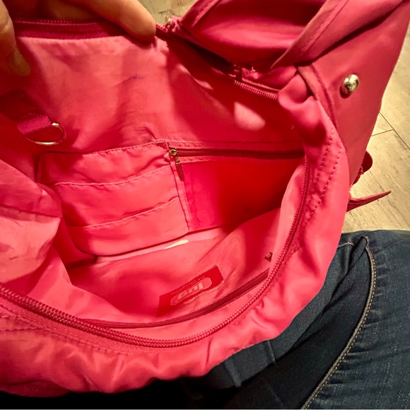 LUG PINK RASPBERRY LARGE CABLE CAR SHOULDER BAG - Picture 6 of 11